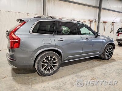 Trzecie zdjęcie samochodu z tyłu: 2019 VOLVO XC90 T6 MOMENTUM VIN:YV4A22PK5K1454594 - miniatura