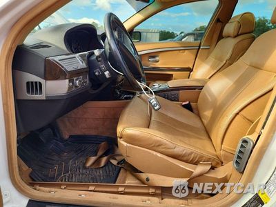 Zdjęcie 7 z 12 samochodu: 2007 BMW 750 LXI VIN:WBAHN83507DT77034 - miniatura