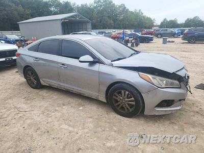 Czwarte zdjęcie samochodu z boku: 2015 HYUNDAI SONATA SE VIN:5NPE24AF0FH232717 - miniatura