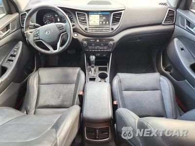 Zdjęcie 8 z 13 samochodu: 2016 HYUNDAI TUCSON LIMITED VIN:KM8J33A23GU198469 - miniatura