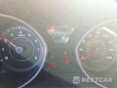 Zdjęcie 9 z 12 samochodu: 2014 HYUNDAI ELANTRA SE VIN:5NPDH4AE3EH503611 - miniatura