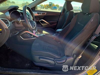Zdjęcie 7 z 13 samochodu: 2016 HYUNDAI VELOSTER BASE VIN:KMHTC6AD7GU284895 - miniatura