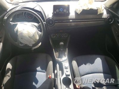 Zdjęcie 8 z 12 samochodu: 2018 TOYOTA YARIS IA BASE VIN:3MYDLBYVXJY308306 - miniatura