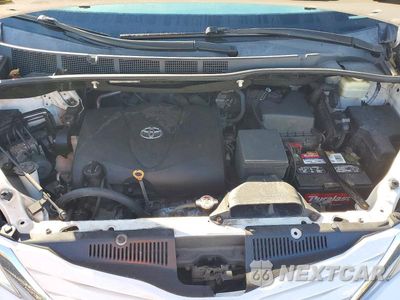 Zdjęcie 12 z 13 samochodu: 2017 TOYOTA SIENNA LE VIN:5TDJZ3DC8HS157011 - miniatura