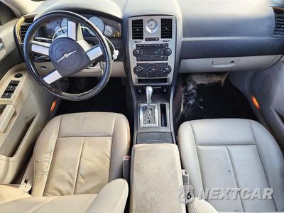 Zdjęcie 8 z 12 samochodu: 2007 CHRYSLER 300 TOURING VIN:2C3KA53G47H795172 - miniatura