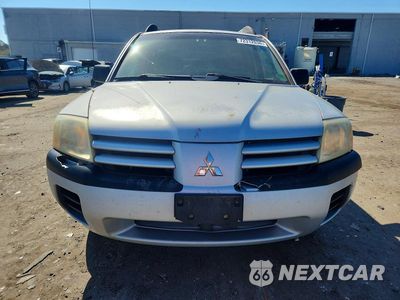 Piąte zdjęcie samochodu w środku: 2005 MITSUBISHI ENDEAVOR LS VIN:4A4MN21S85E074235 - miniatura