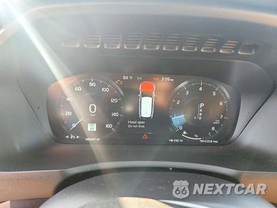 Zdjęcie 9 z 13 samochodu: 2016 VOLVO XC90 T6 VIN:YV4A22PK5G1018027 - miniatura