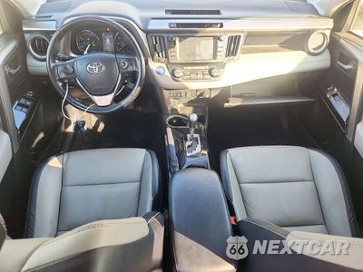 Zdjęcie 8 z 13 samochodu: 2018 TOYOTA RAV4 HV LIMITED VIN:JTMDJREVXJD193775 - miniatura