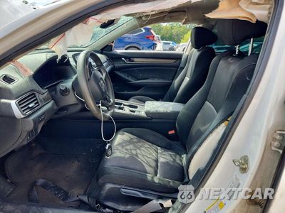Zdjęcie 7 z 12 samochodu: 2019 HONDA ACCORD LX VIN:1HGCV1F10KA096263 - miniatura