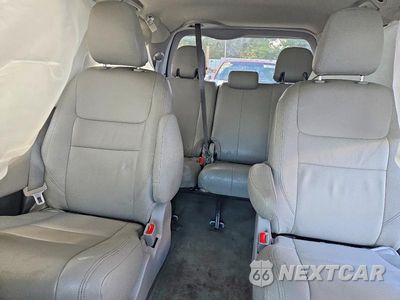 Zdjęcie 10 z 13 samochodu: 2017 TOYOTA SIENNA LE VIN:5TDJZ3DC9HS176909 - miniatura