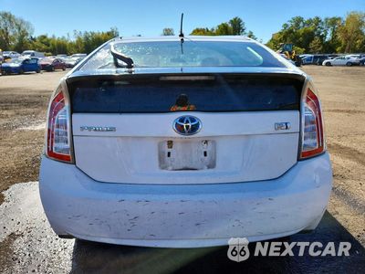 Zdjęcie 6 z 12 samochodu: 2014 TOYOTA PRIUS TWO VIN:JTDKN3DUXE1813453 - miniatura