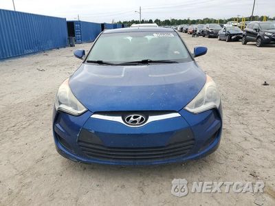 Piąte zdjęcie samochodu w środku: 2016 HYUNDAI VELOSTER BASE VIN:KMHTC6AD1GU295973 - miniatura