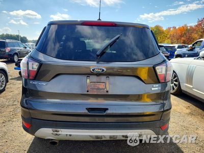 Zdjęcie 6 z 13 samochodu: 2017 FORD ESCAPE SE VIN:1FMCU9GD4HUB93641 - miniatura