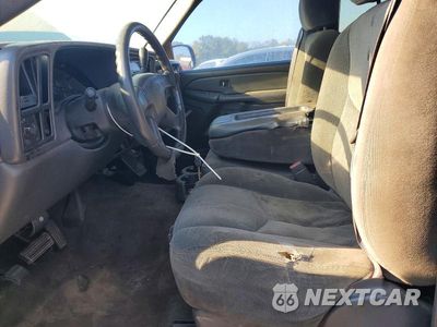 Zdjęcie 7 z 12 samochodu: 2004 CHEVROLET SILVERADO C1500 VIN:1GCEC19T04Z282948 - miniatura