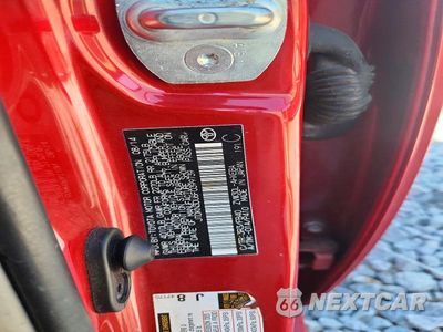 Zdjęcie 12 z 12 samochodu: 2015 TOYOTA PRIUS TWO VIN:JTDKN3DU6F0399739 - miniatura