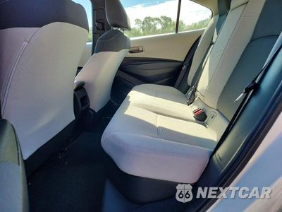 Zdjęcie 10 z 12 samochodu: 2022 TOYOTA COROLLA LE VIN:JTDEAMDEXN3002957 - miniatura