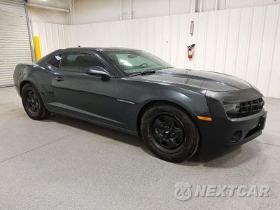 Czwarte zdjęcie samochodu z boku: 2013 CHEVROLET CAMARO LS VIN:2G1FE1E38D9155923 - miniatura