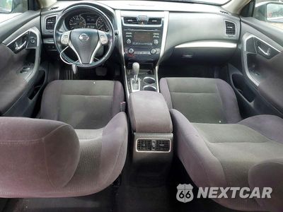 Zdjęcie 8 z 12 samochodu: 2013 NISSAN ALTIMA 2.5 VIN:1N4AL3AP3DC261187 - miniatura