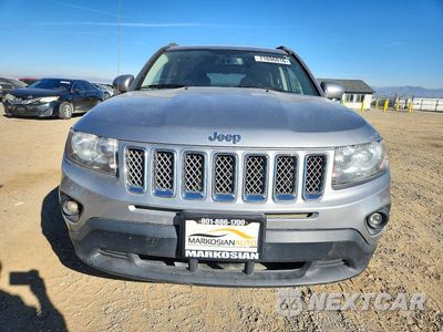 Piąte zdjęcie samochodu w środku: 2016 JEEP COMPASS LATITUDE VIN:1C4NJDEB1GD757688 - miniatura