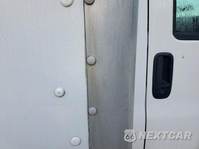 Zdjęcie 11 z 13 samochodu: 2007 CHEVROLET EXPRESS G3 - BOX TRUCK VIN:1GBJG31U771249911 - miniatura