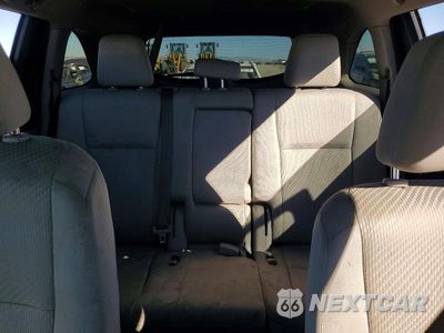 Zdjęcie 10 z 12 samochodu: 2019 TOYOTA HIGHLANDER LE VIN:5TDZARFH5KS049913 - miniatura