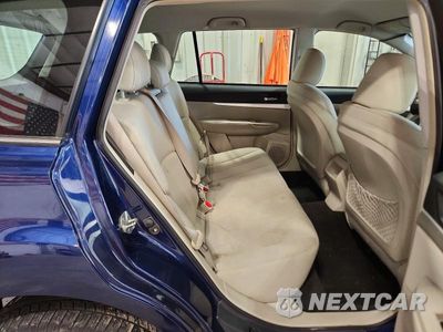 Zdjęcie 11 z 13 samochodu: 2011 SUBARU OUTBACK 2.5I VIN:4S4BRCAC9B3424606 - miniatura