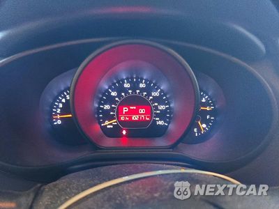 Zdjęcie 9 z 13 samochodu: 2016 KIA SOUL BASE VIN:KNDJN2A21G7834300 - miniatura