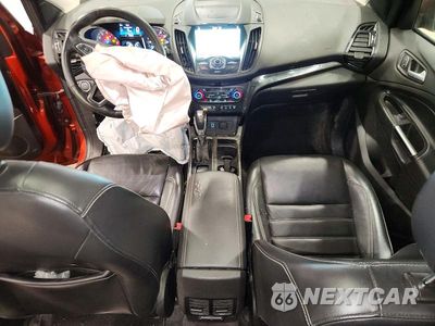 Zdjęcie 8 z 13 samochodu: 2019 FORD ESCAPE TITANIUM VIN:1FMCU9J96KUC42771 - miniatura