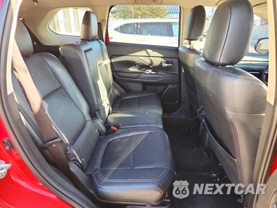 Zdjęcie 11 z 13 samochodu: 2019 MITSUBISHI OUTLANDER SE VIN:JA4AD3A3XKZ035477 - miniatura