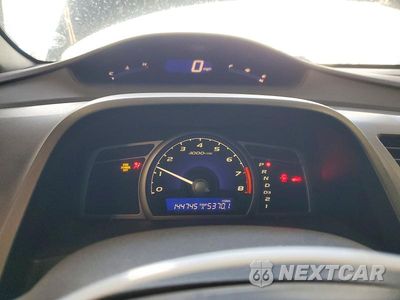 Zdjęcie 9 z 12 samochodu: 2007 HONDA CIVIC VIN:JHMFA16897S005737 - miniatura
