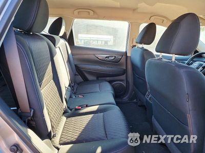 Zdjęcie 11 z 14 samochodu: 2018 NISSAN ROGUE S VIN:KNMAT2MT5JP541050 - miniatura