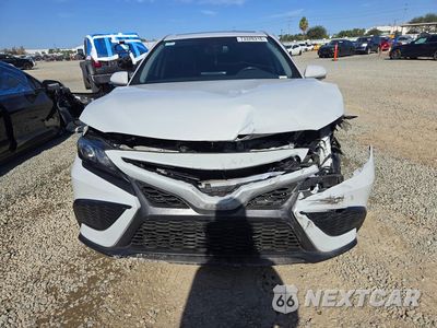 Piąte zdjęcie samochodu w środku: 2022 TOYOTA CAMRY HYBRID SE VIN:4T1S31AK1NU039567 - miniatura