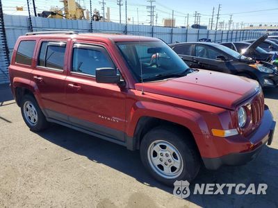 Czwarte zdjęcie samochodu z boku: 2016 JEEP PATRIOT VIN:1C4NJRBB0GD779490 - miniatura
