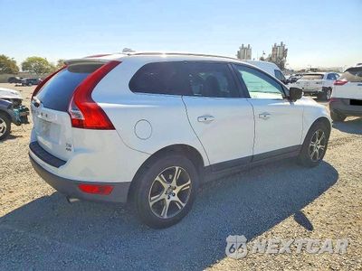 Trzecie zdjęcie samochodu z tyłu: 2011 VOLVO XC60 T6 VIN:YV4902DZ8B2176973 - miniatura