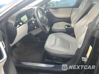 Zdjęcie 7 z 13 samochodu: 2015 TESLA MODEL S 70D VIN:5YJSA1S28FF085819 - miniatura