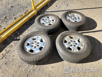 Zdjęcie 13 z 14 samochodu: 2013 CHEVROLET TAHOE K1500 LT VIN:1GNSKBE07DR198639 - miniatura