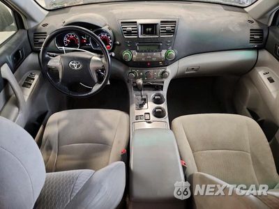 Zdjęcie 8 z 13 samochodu: 2010 TOYOTA HIGHLANDER BASE VIN:5TDZA3EH7AS003853 - miniatura