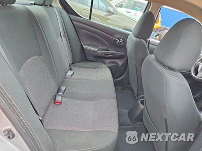 Zdjęcie 10 z 12 samochodu: 2017 NISSAN VERSA 1.6 SV VIN:3N1CN7AP4HL894802 - miniatura