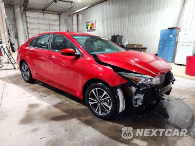 Czwarte zdjęcie samochodu z boku: 2024 KIA FORTE LXS VIN:3KPF24AD4RE736344 - miniatura