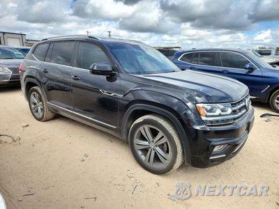 Czwarte zdjęcie samochodu z boku: 2019 VOLKSWAGEN ATLAS SE VIN:1V2YR2CA3KC591269 - miniatura
