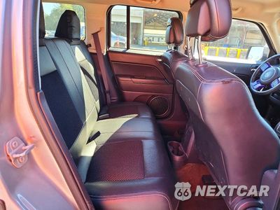 Zdjęcie 10 z 12 samochodu: 2016 JEEP PATRIOT SPORT VIN:1C4NJPBA3GD706335 - miniatura