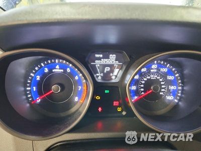 Zdjęcie 9 z 12 samochodu: 2013 HYUNDAI ELANTRA GLS VIN:5NPDH4AE3DH401966 - miniatura