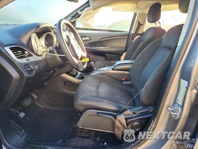Zdjęcie 7 z 13 samochodu: 2019 DODGE JOURNEY SE VIN:3C4PDCAB4KT732139 - miniatura
