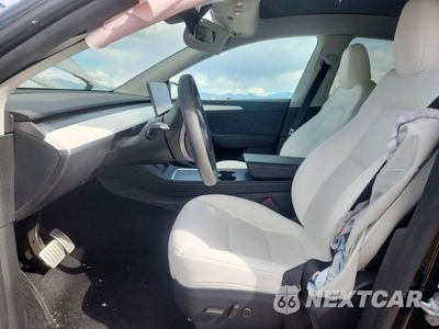 Zdjęcie 7 z 12 samochodu: 2025 TESLA MODEL Y VIN:7SAYGDEF9SF299286 - miniatura