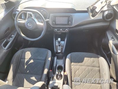 Zdjęcie 8 z 12 samochodu: 2019 NISSAN KICKS S VIN:3N1CP5CU4KL525091 - miniatura