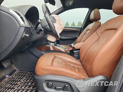 Zdjęcie 7 z 12 samochodu: 2010 AUDI Q5 PREMIUM PLUS VIN:WA1LKAFP2AA096222 - miniatura