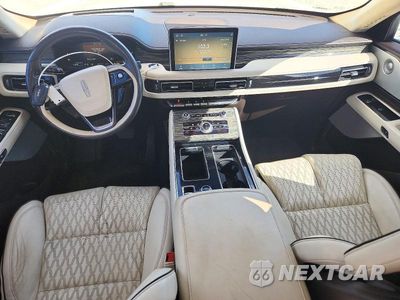 Zdjęcie 8 z 13 samochodu: 2020 LINCOLN AVIATOR BLACK LABEL VIN:5LM5J9XC4LGL34298 - miniatura