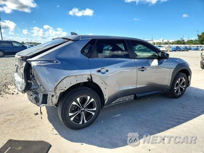 Trzecie zdjęcie samochodu z tyłu: 2023 SUBARU SOLTERRA PREMIUM VIN:JTMABABA4PA018144 - miniatura