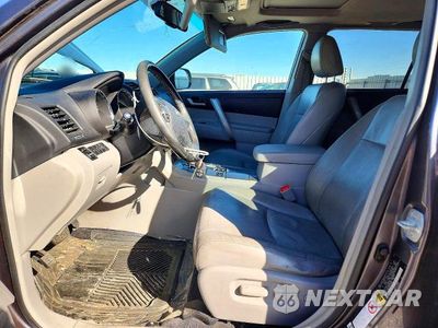 Zdjęcie 7 z 12 samochodu: 2012 TOYOTA HIGHLANDER SE VIN:5TDBK3EH0CS148704 - miniatura
