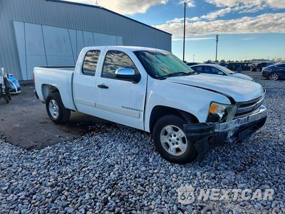 Czwarte zdjęcie samochodu z boku: 2008 CHEVROLET SILVERADO C1500 VIN:1GCEC19028Z224691 - miniatura